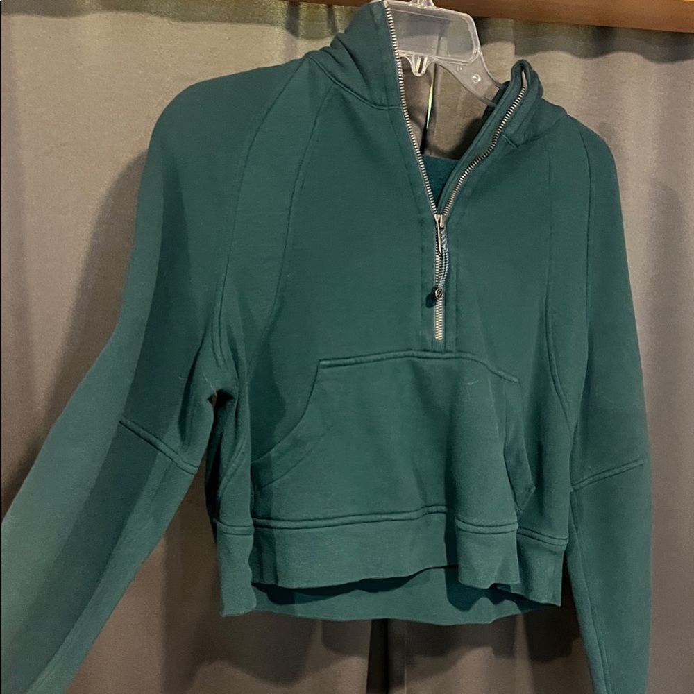 Lululemon cropped half zip scuba